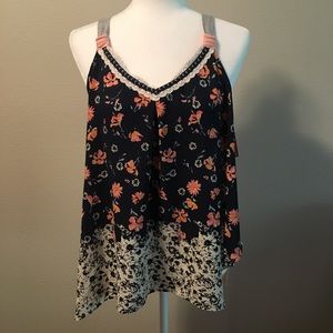 XHILARATION | Floral Top